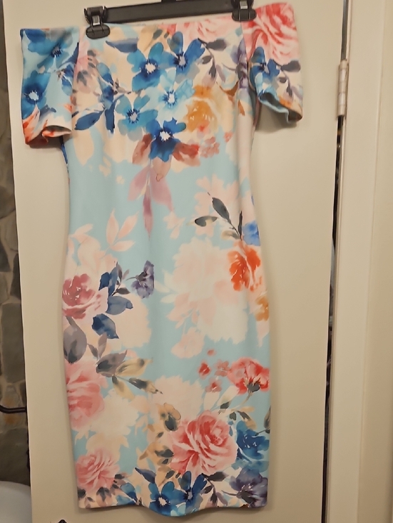 Calvin Klein Dresses & Skirts - Calvin Klein Off The Shoulder Floral Cocktail Dress